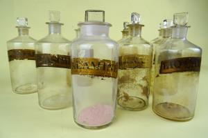 Antique Glass Apothecary Chemists Bottles (3).JPG